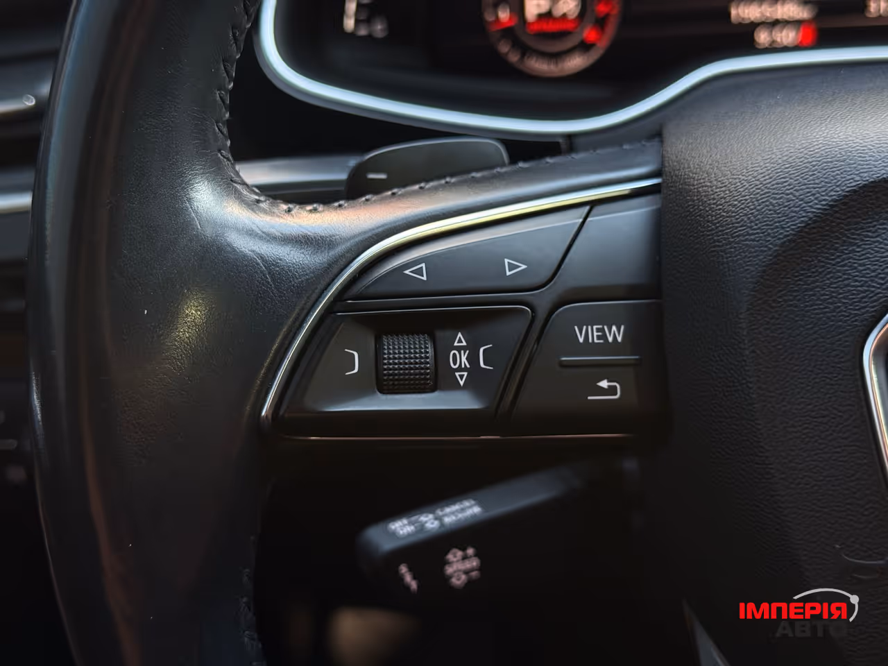 Audi Q7 - фото 48