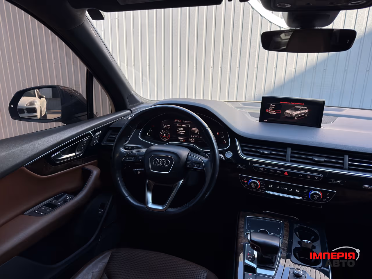 Audi Q7 - фото 35