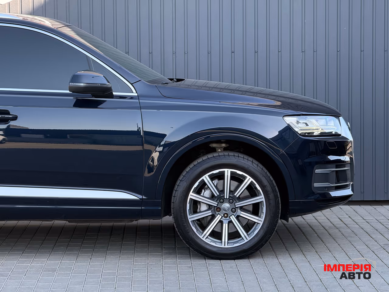 Audi Q7 - фото 14