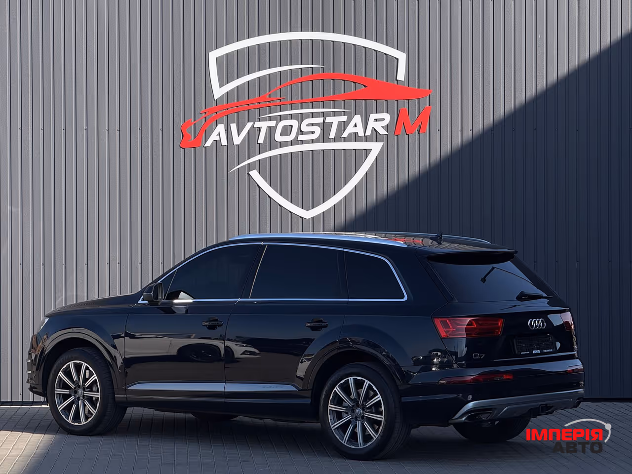 Audi Q7 - фото 20