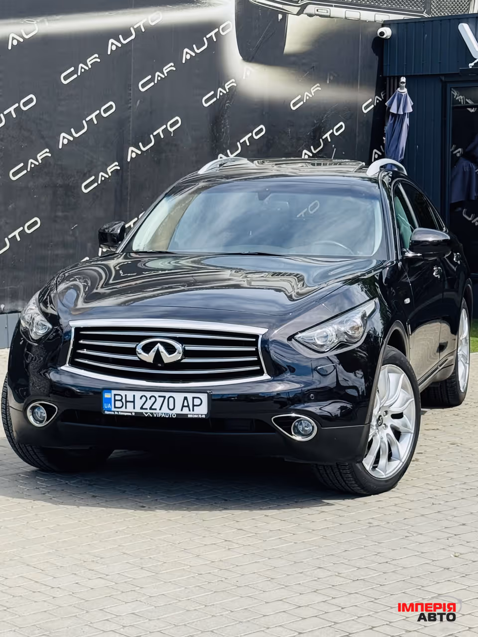 Infiniti FX - фото 1