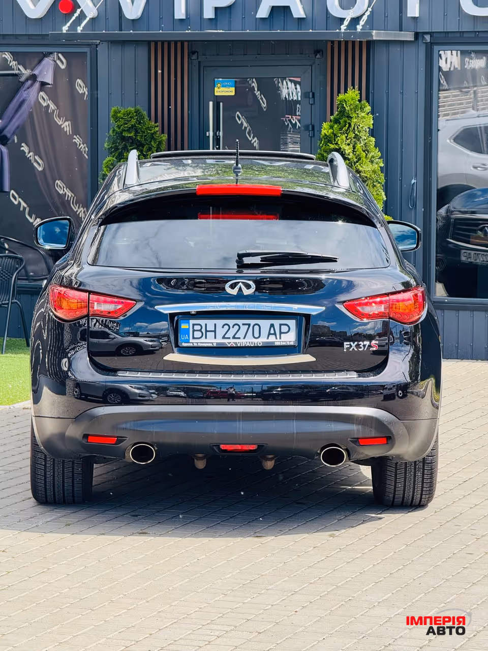 Infiniti FX - фото 25