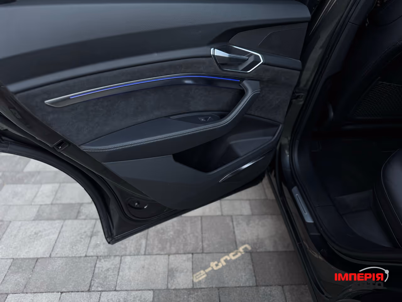 Audi e-tron Sportback - фото 16
