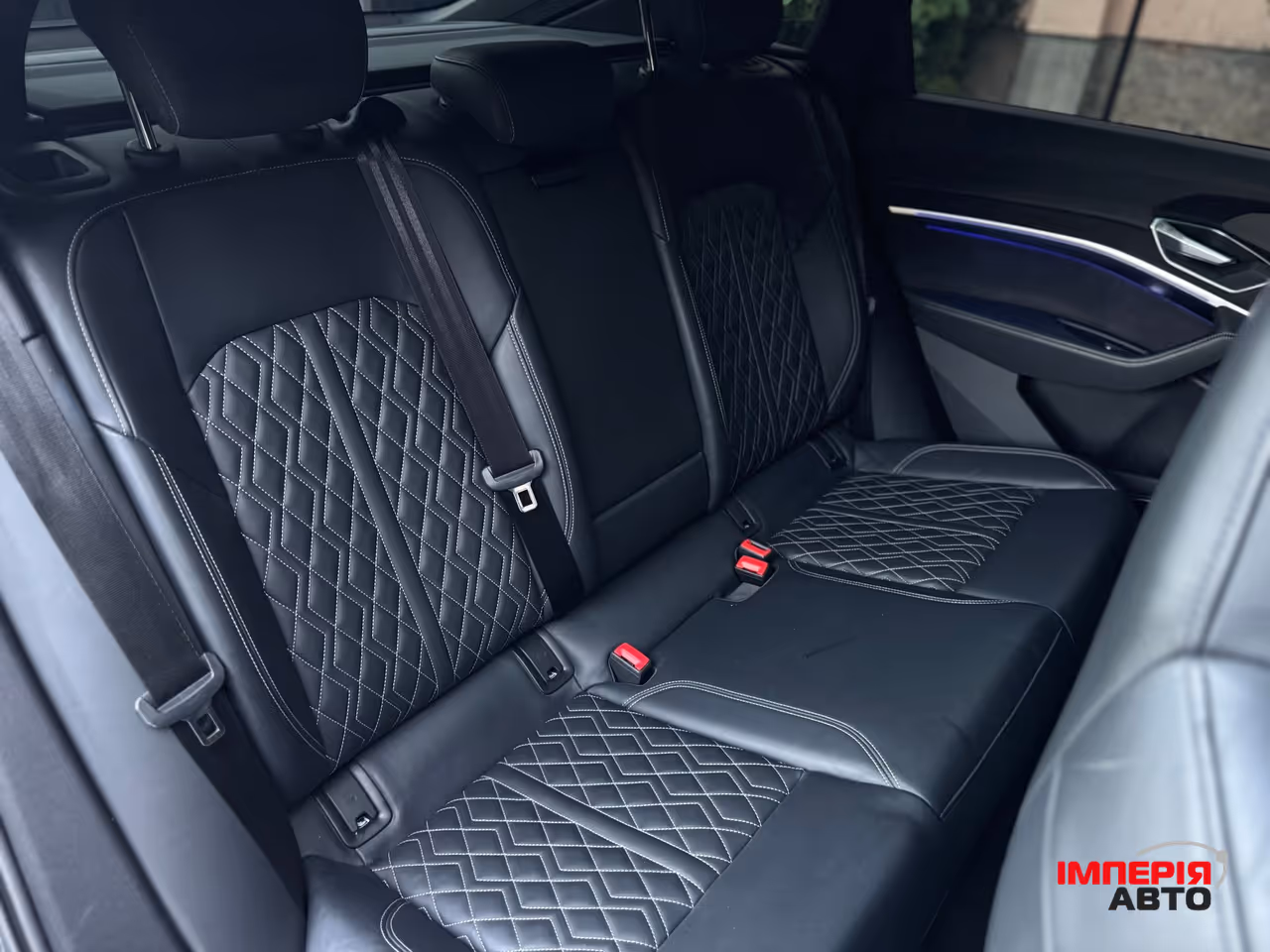 Audi e-tron Sportback - фото 18