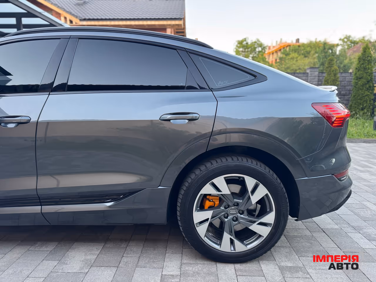 Audi e-tron Sportback - фото 37