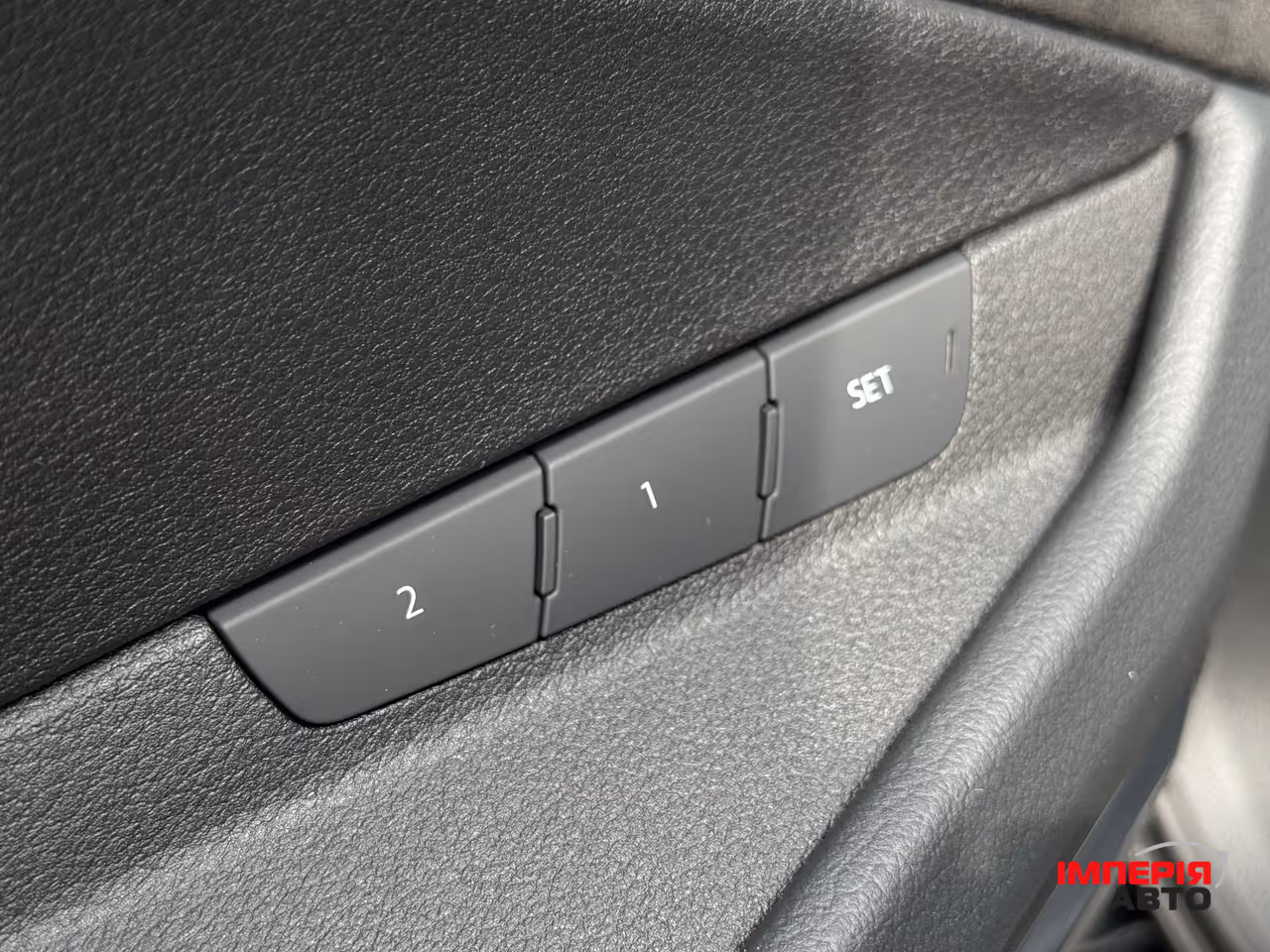 Audi e-tron S - фото 38