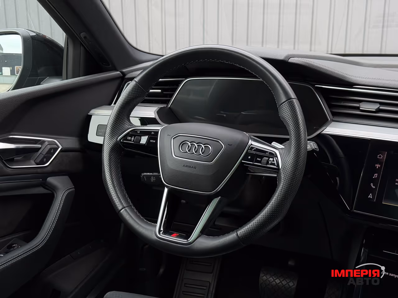 Audi e-tron S - фото 33