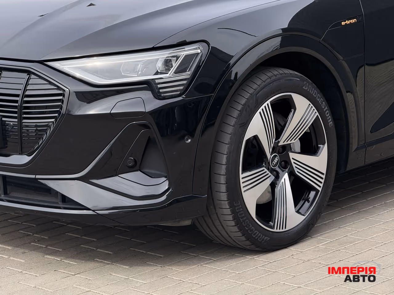 Audi e-tron S - фото 7
