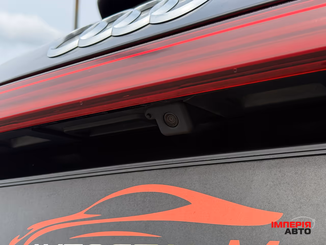 Audi e-tron S - фото 23