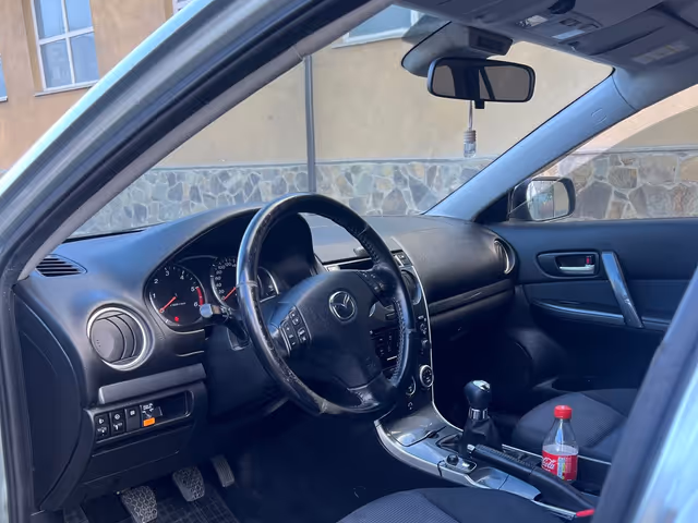 Mazda 6 - фото 4