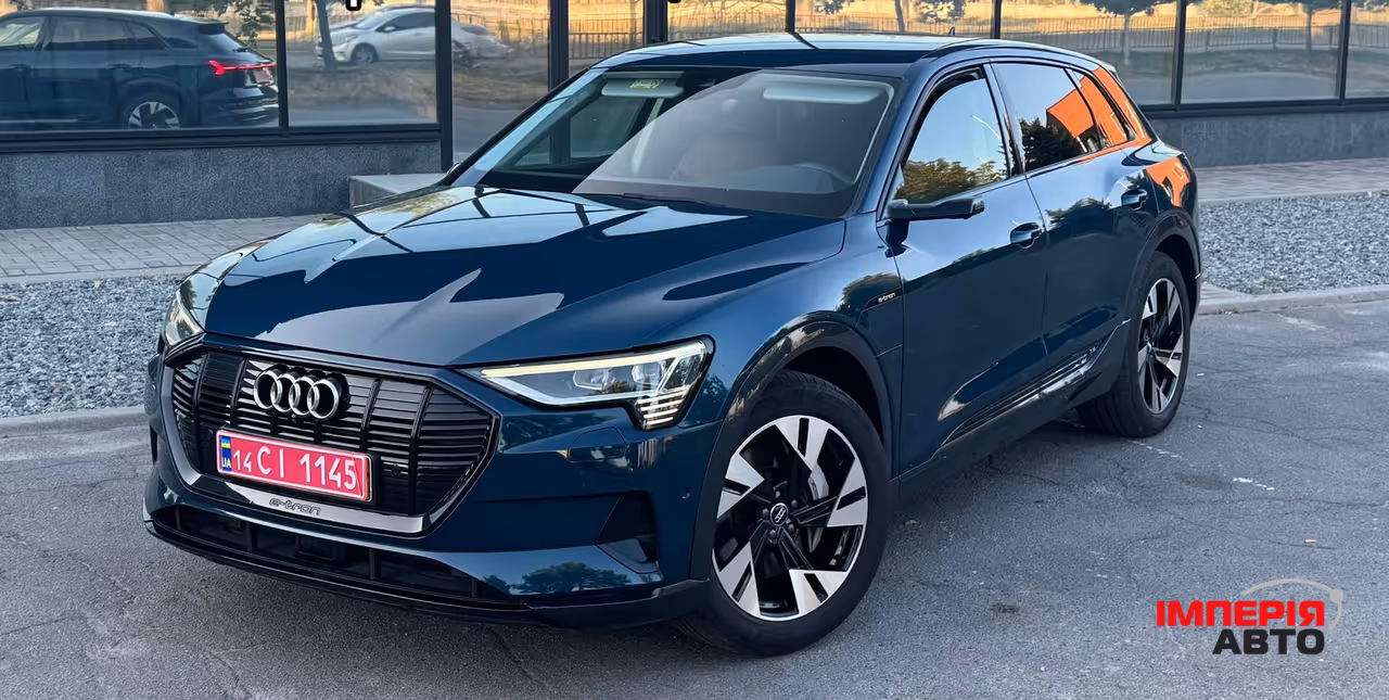 Audi e-tron - фото 4