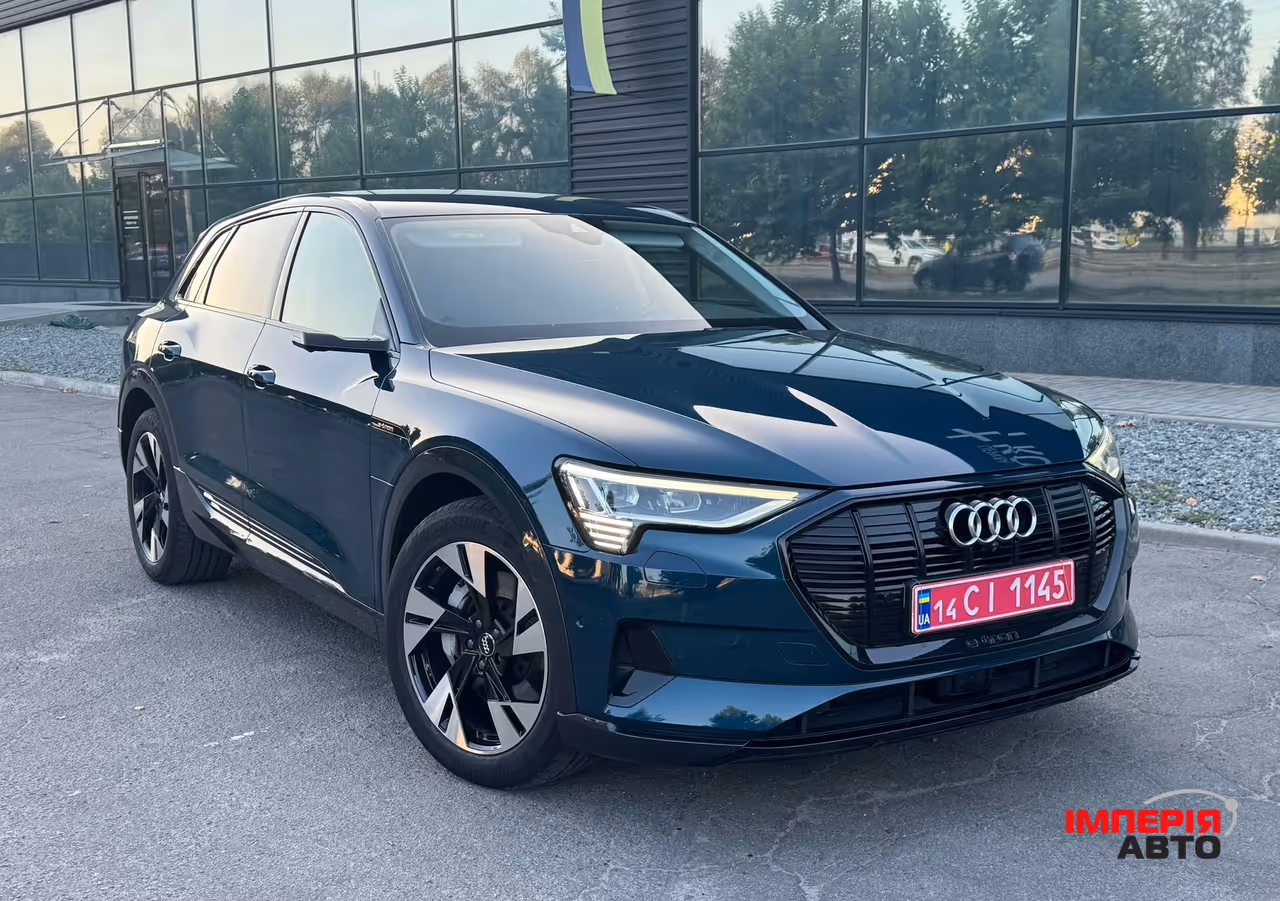 Audi e-tron - фото 2