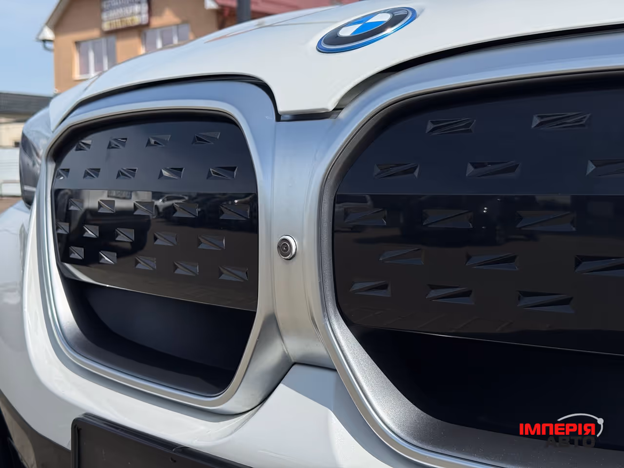 BMW iX3 - фото 5