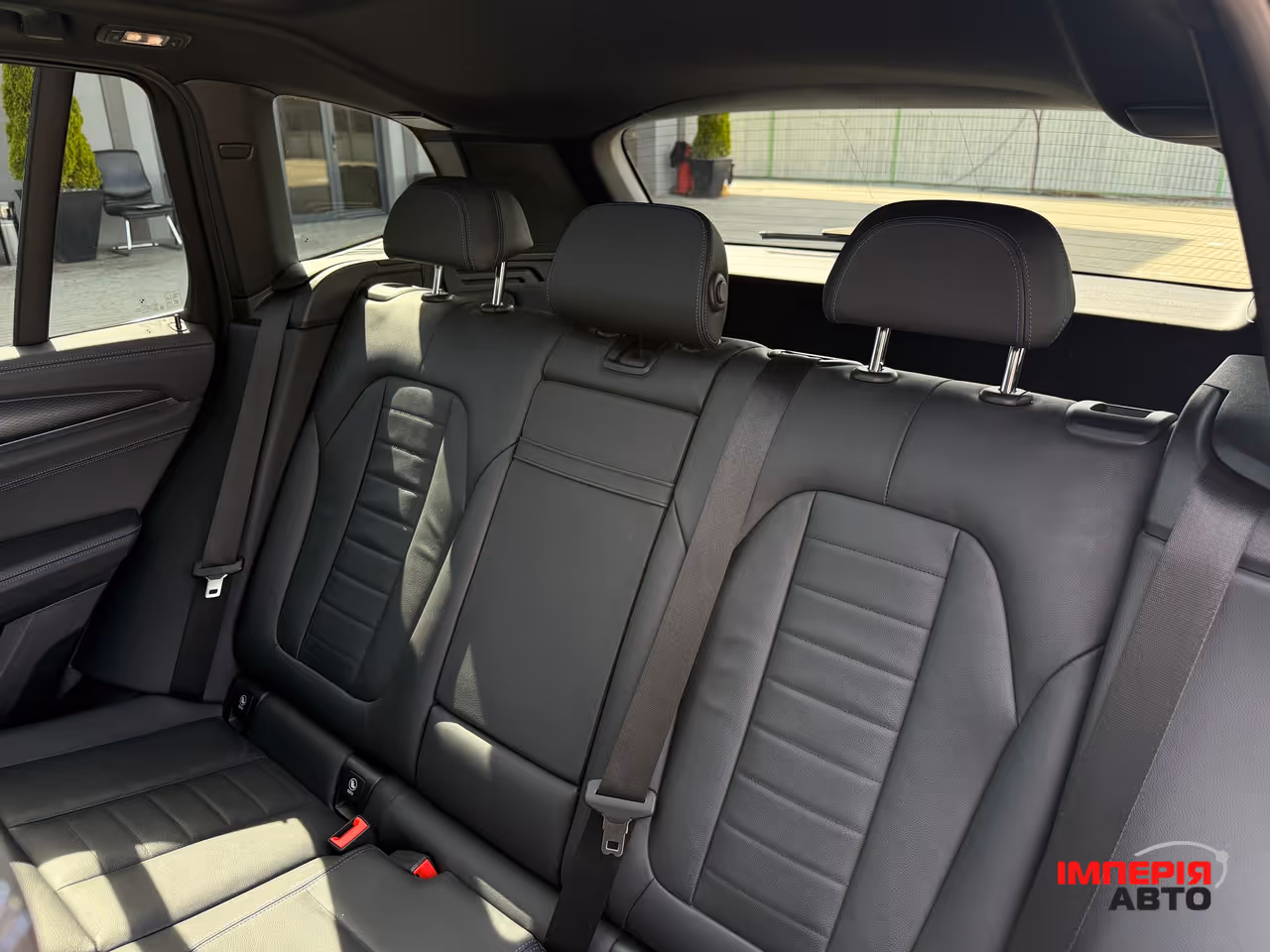 BMW iX3 - фото 29
