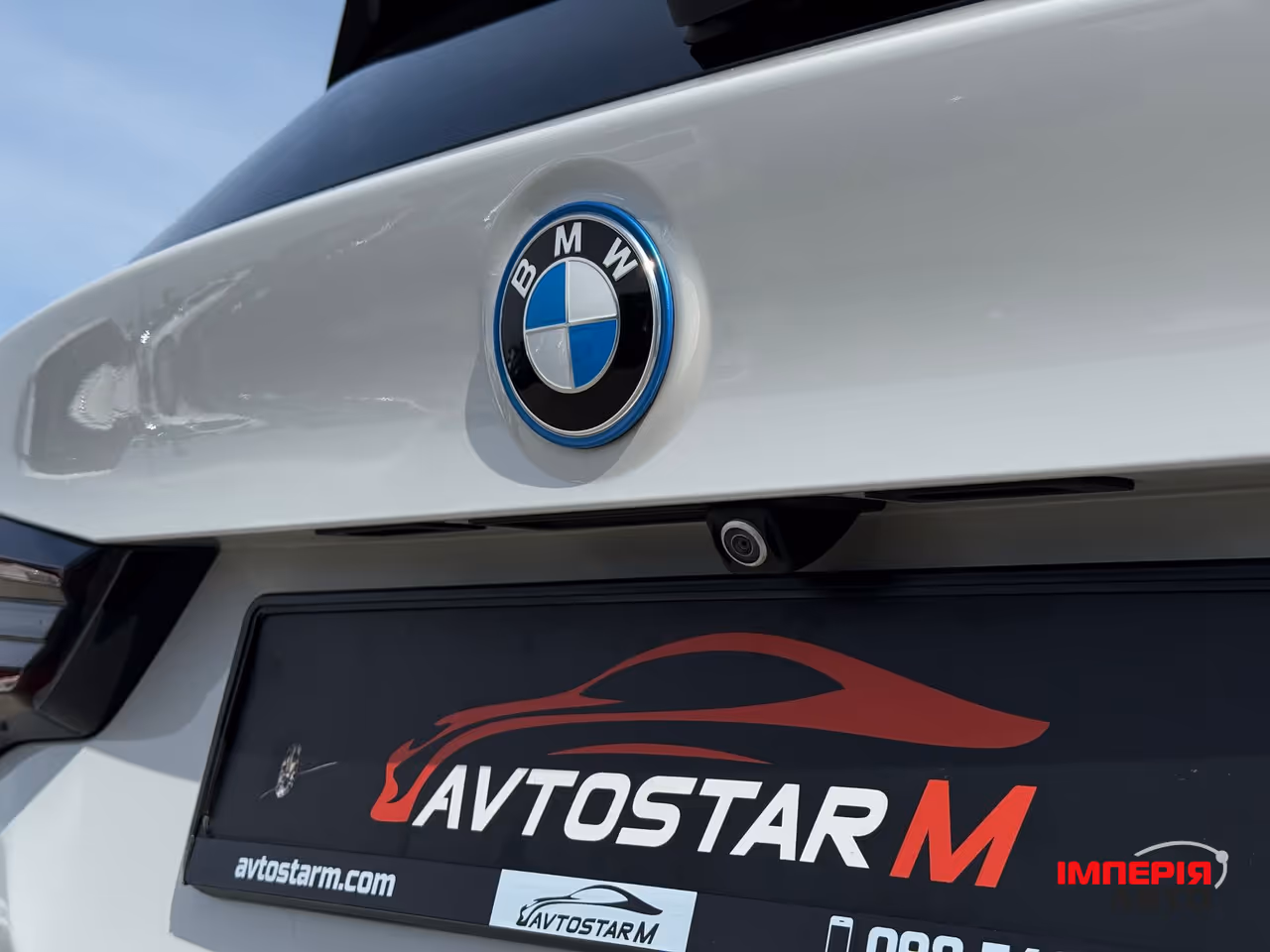 BMW iX3 - фото 23