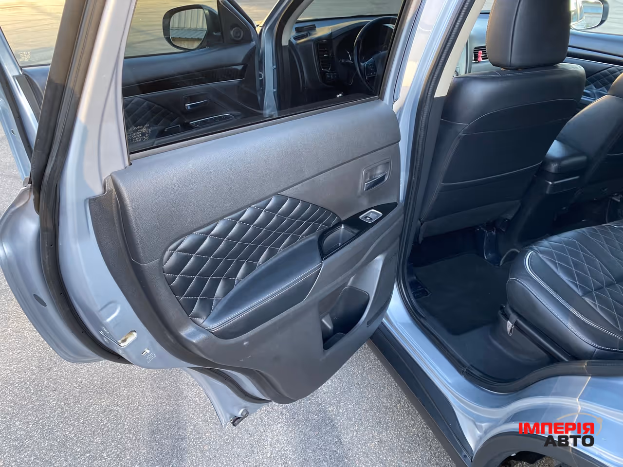 Mitsubishi Outlander - фото 30