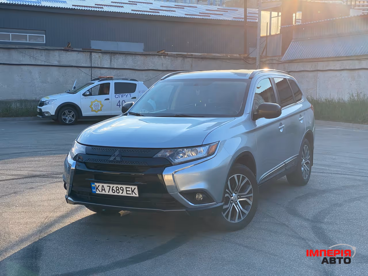 Mitsubishi Outlander - фото 5