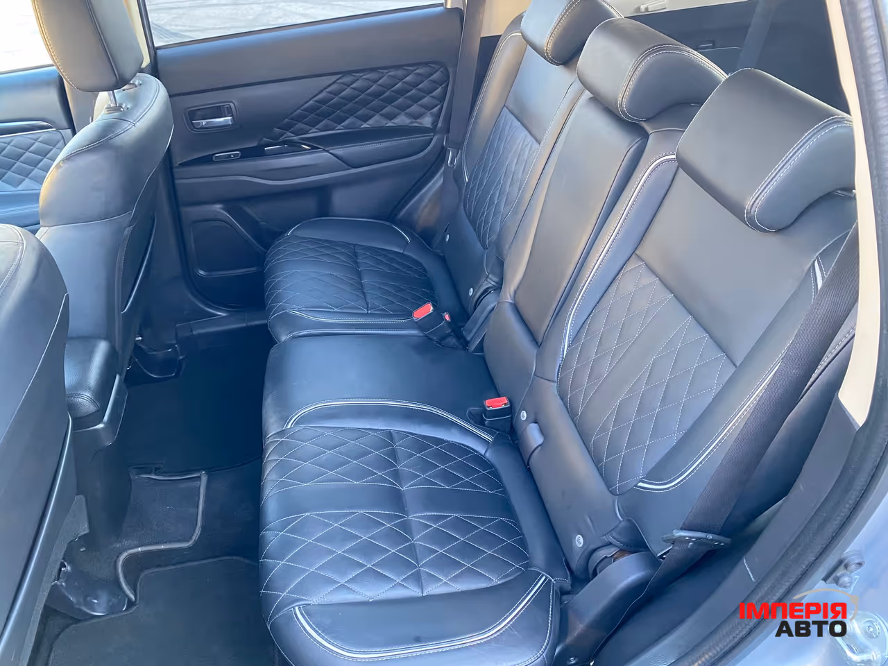 Mitsubishi Outlander - фото 32