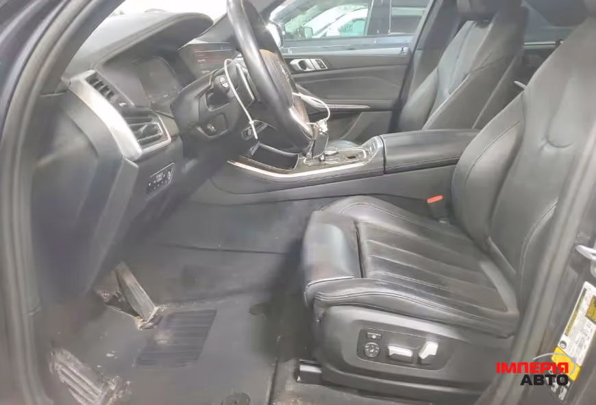 BMW X5 - фото 7