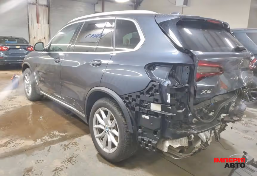 BMW X5 - фото 3