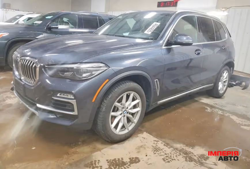 BMW X5 - фото 2
