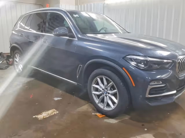 BMW X5 - фото 5