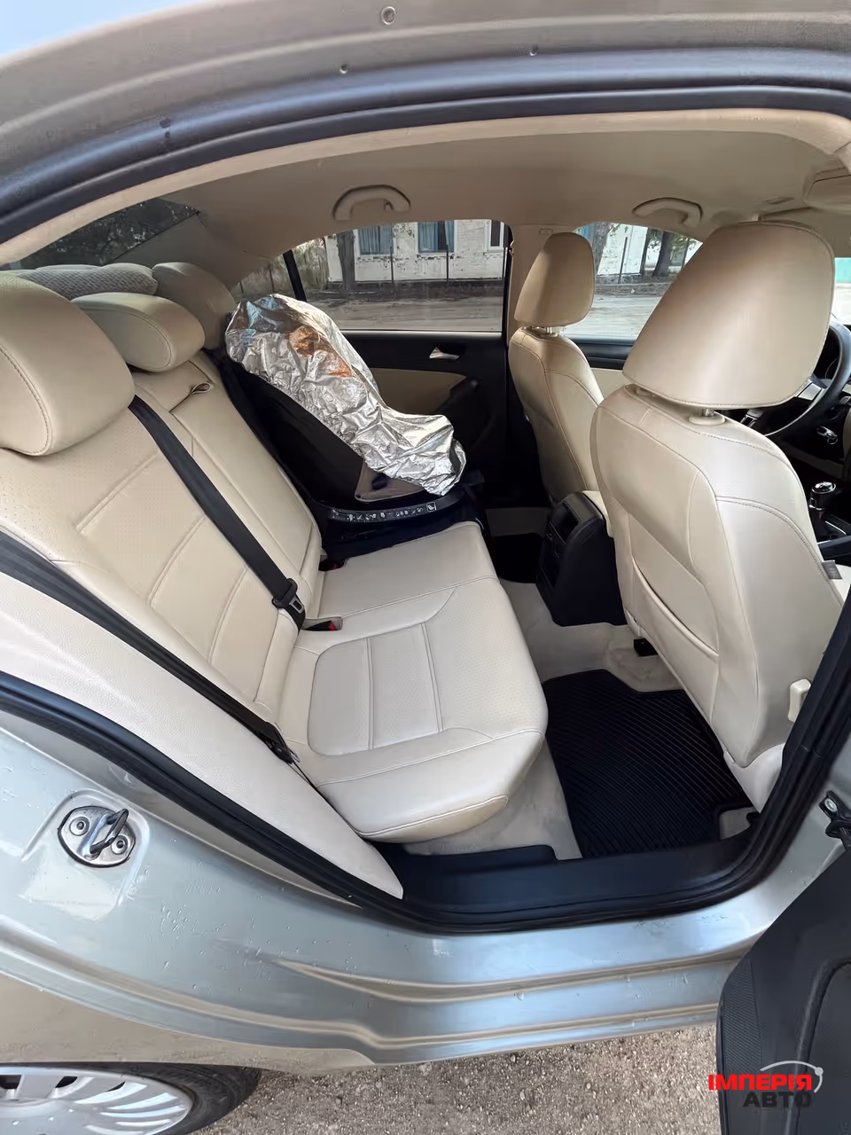 Volkswagen Jetta - фото 6