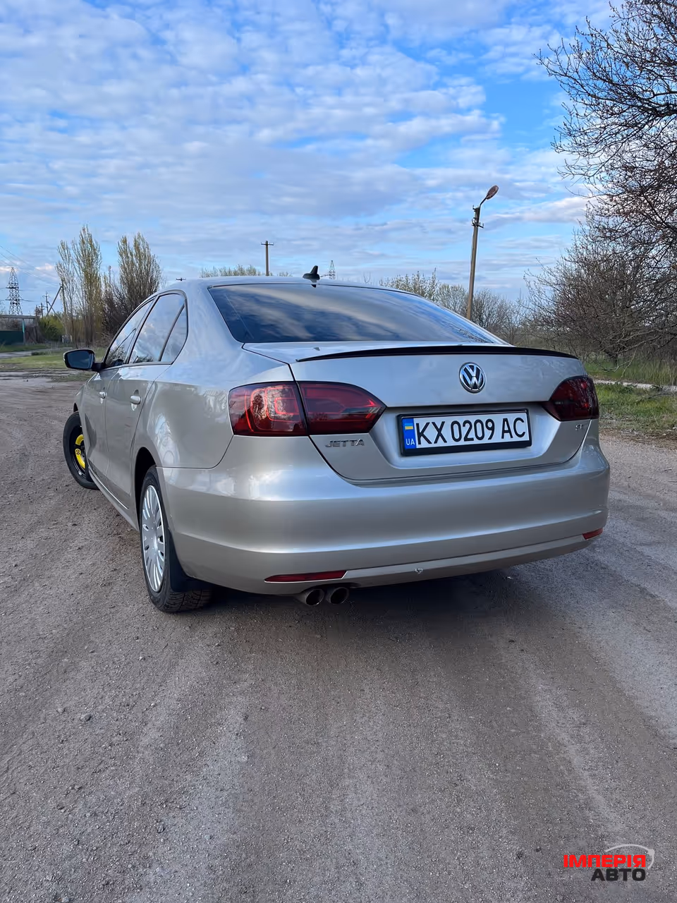 Volkswagen Jetta - фото 3