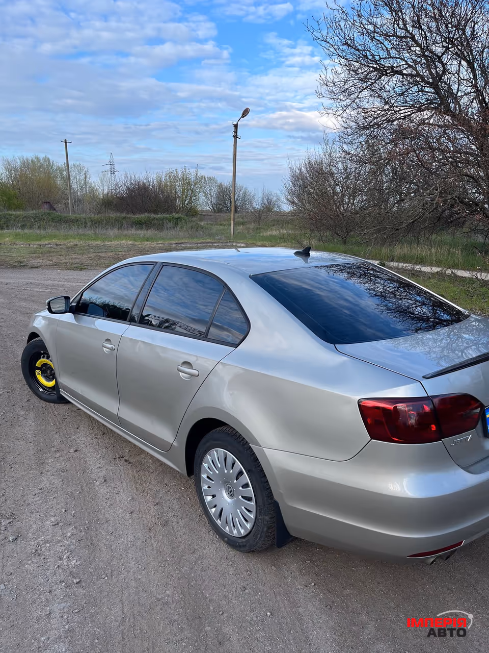 Volkswagen Jetta - фото 2