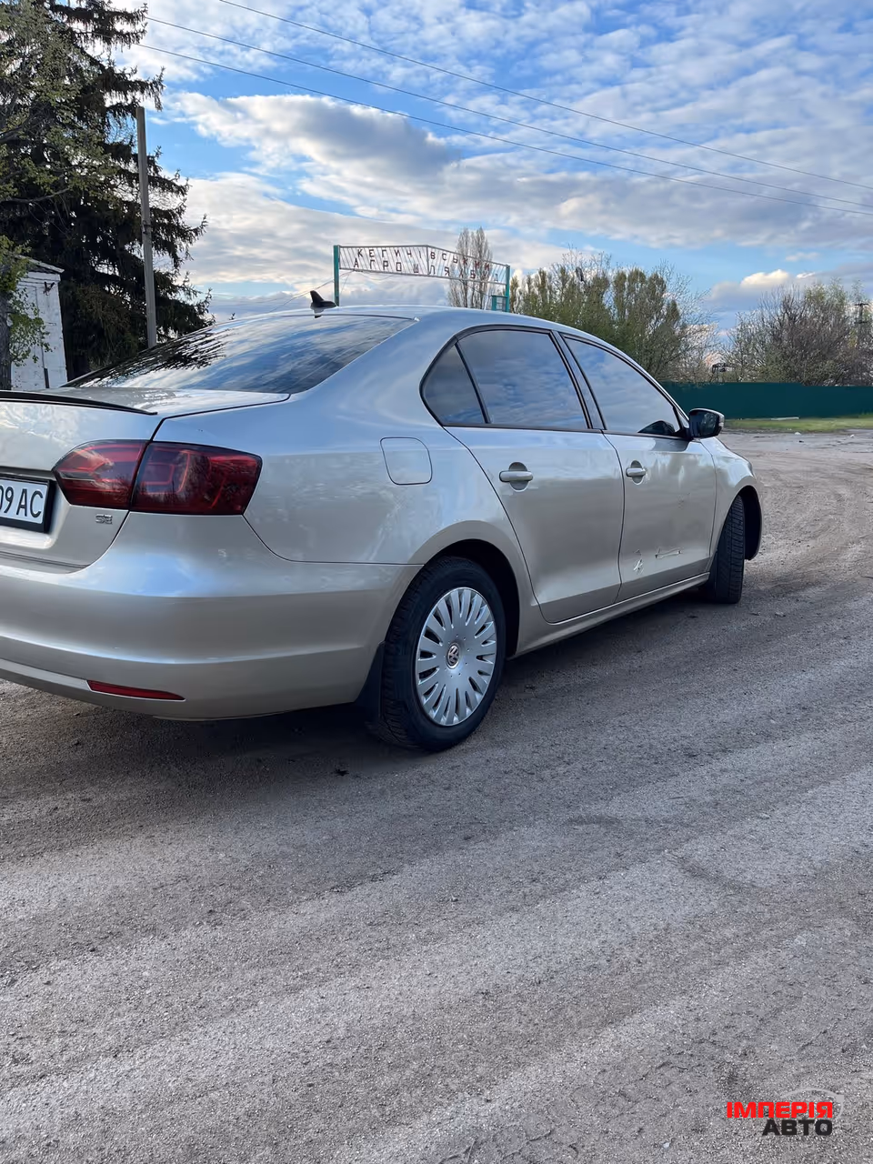 Volkswagen Jetta - фото 4