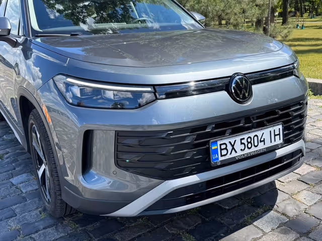 Volkswagen Tiguan - фото 4