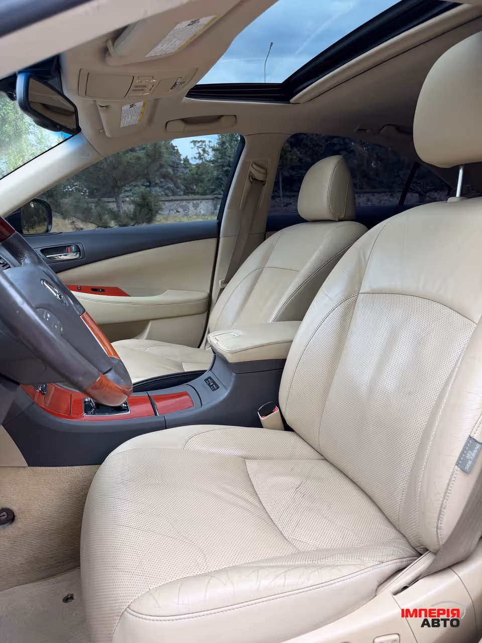 Lexus ES - фото 12