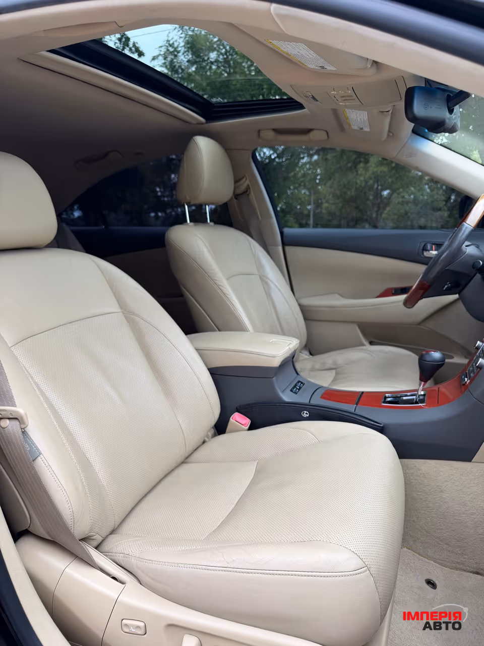 Lexus ES - фото 14