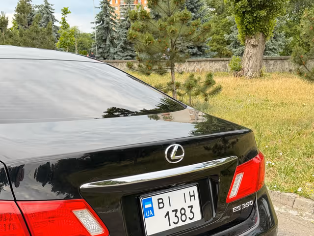 Lexus ES - фото 5