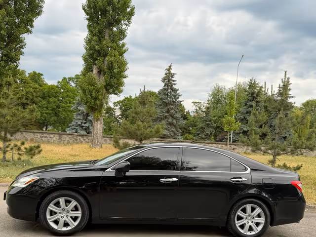 Lexus ES - фото 4