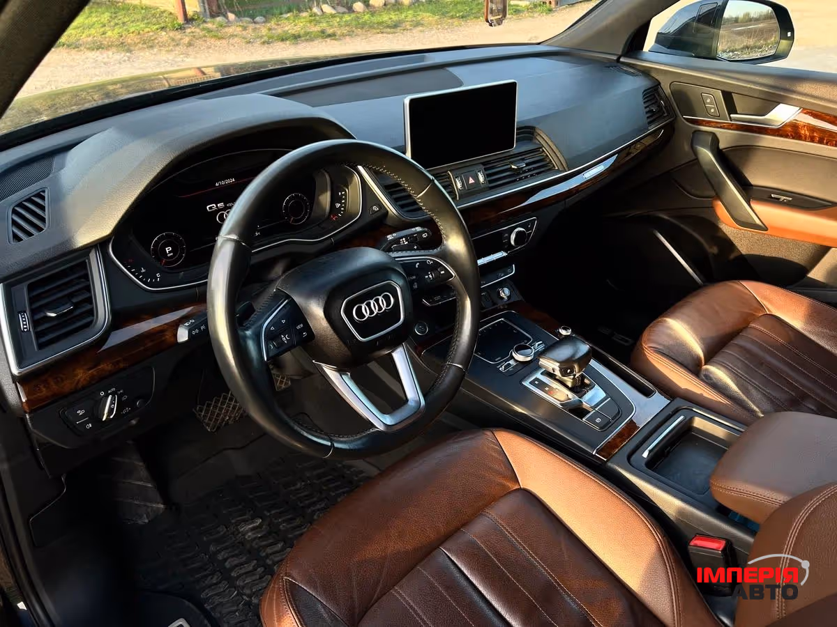 Audi Q5 - фото 10