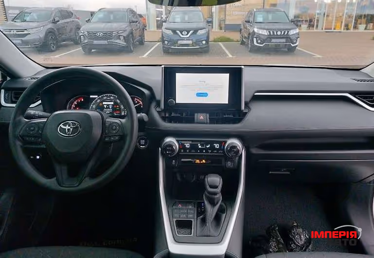 Toyota RAV4 - фото 7