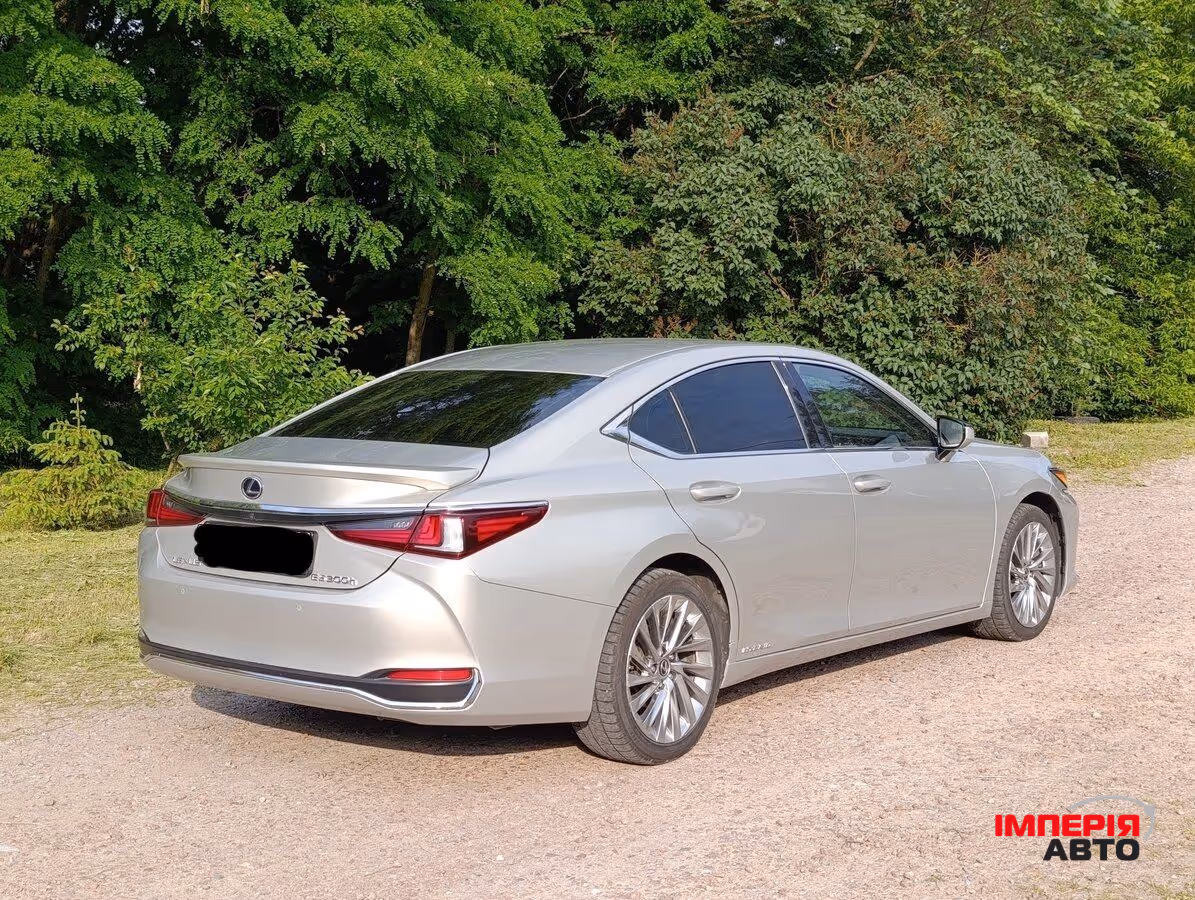 Lexus ES - фото 5