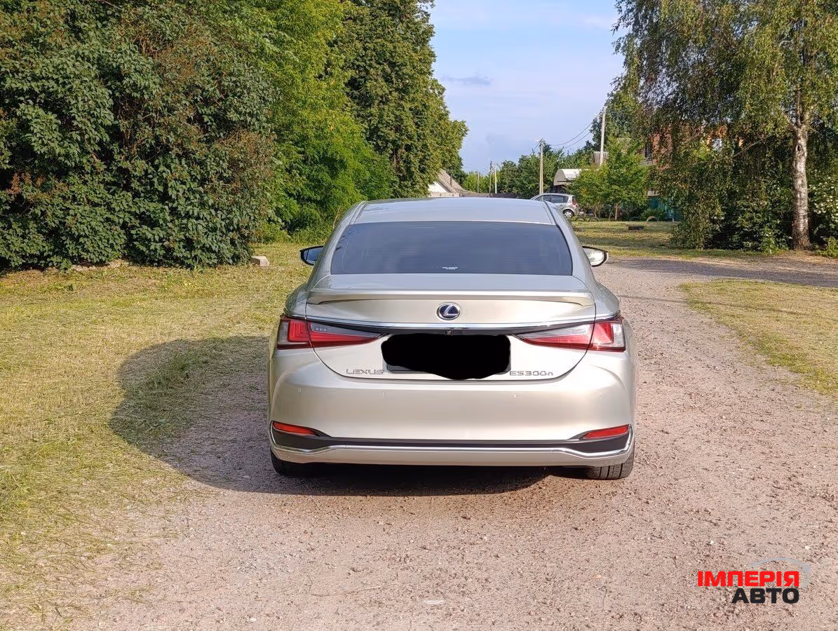 Lexus ES - фото 4
