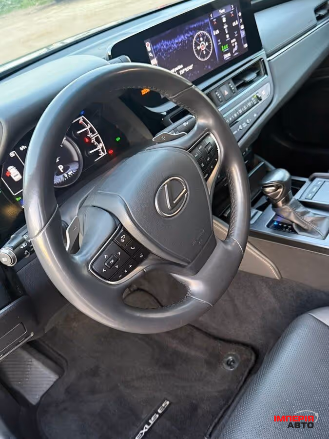 Lexus ES - фото 10