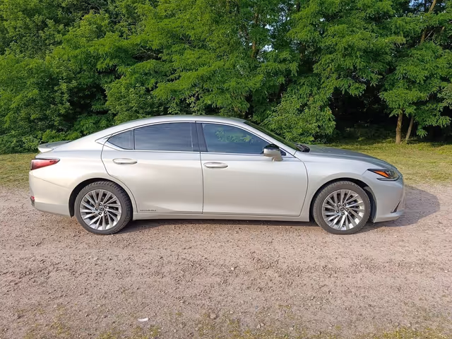 Lexus ES - фото 3