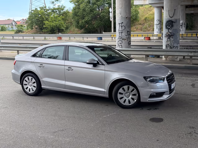 Audi A3 - фото 1