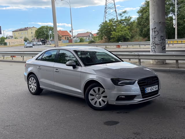 Audi A3 - фото 4