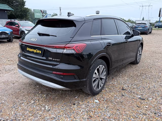 Audi Q4 e-tron - фото 5