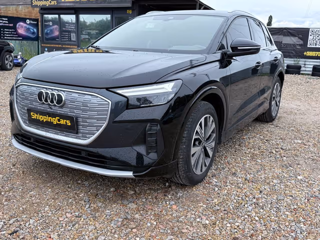 Audi Q4 e-tron - фото 1