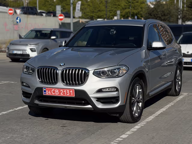 BMW X3 - фото 1