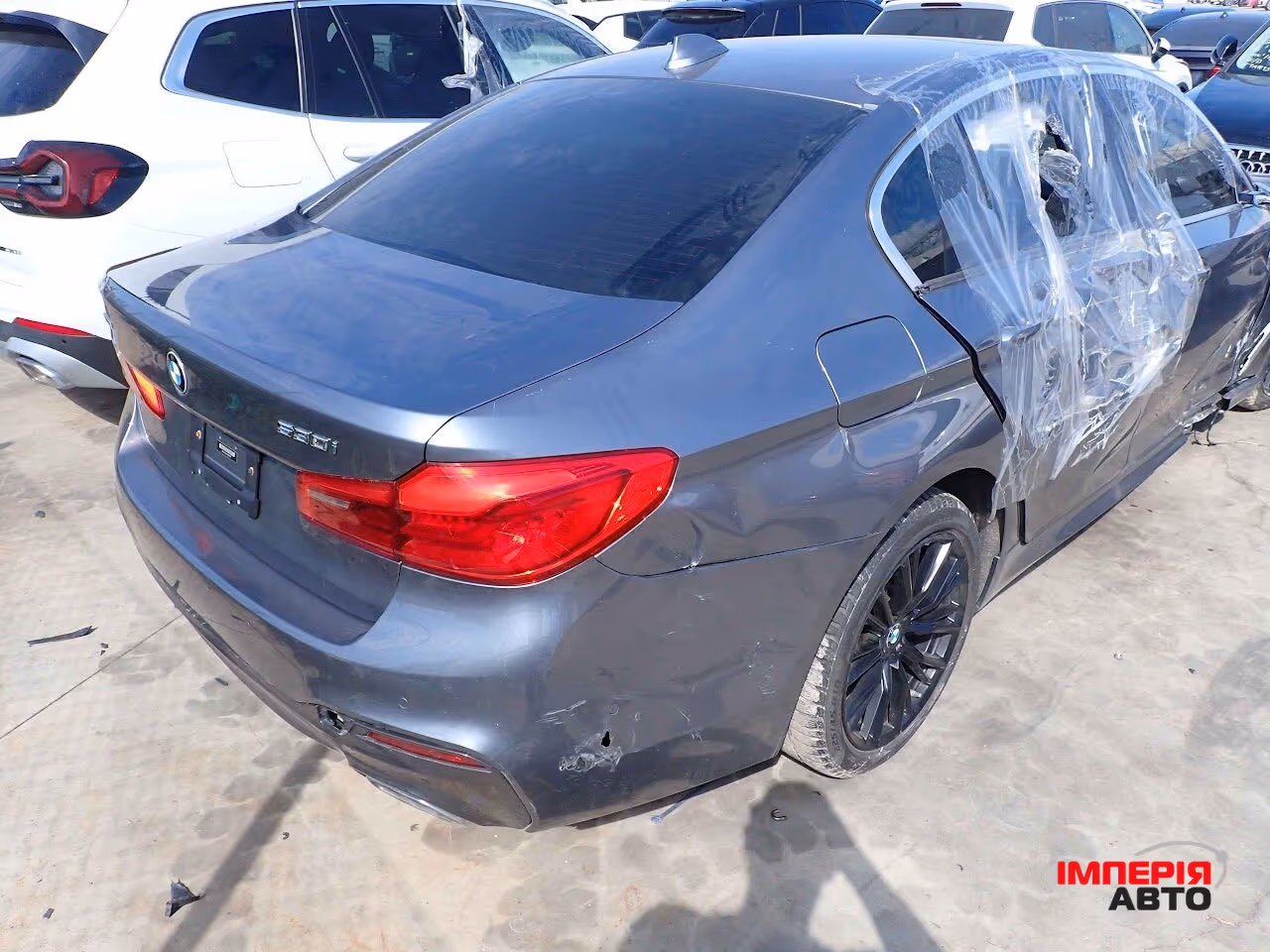 BMW 5 серії - фото 12