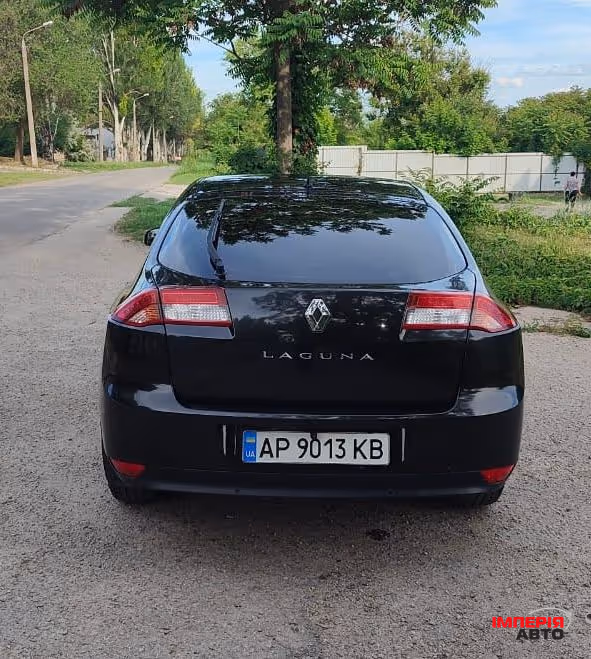 Renault Laguna - фото 4
