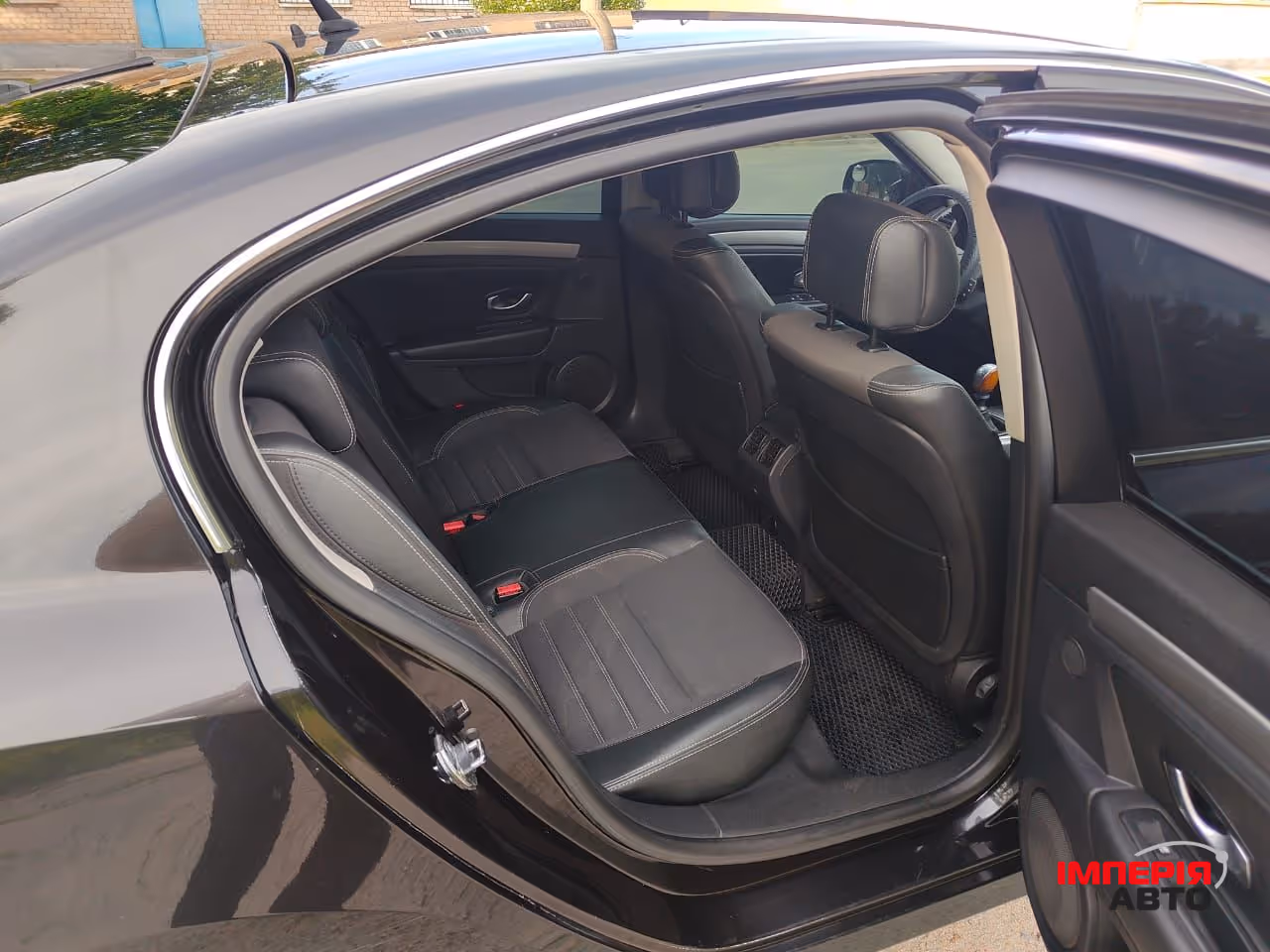 Renault Laguna - фото 11