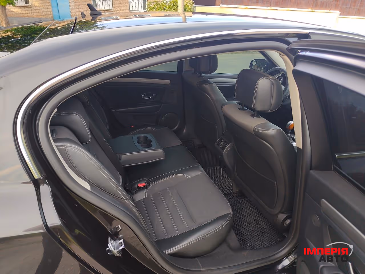 Renault Laguna - фото 12